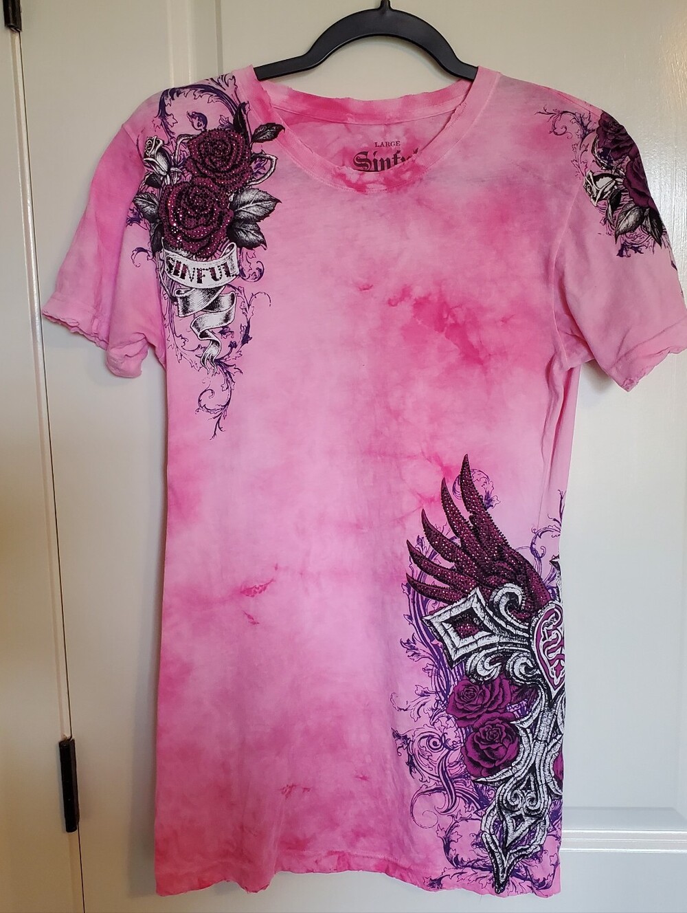 🟧 Sinful Pink Tie-Dye Graphic Tee